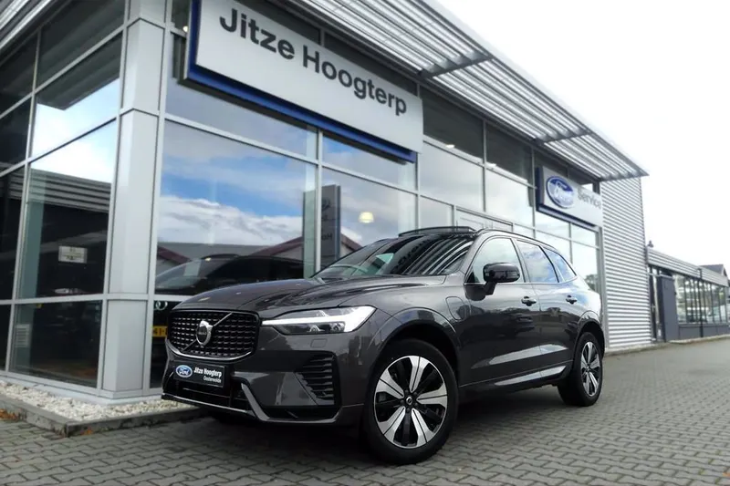 Volvo XC60 (2023)