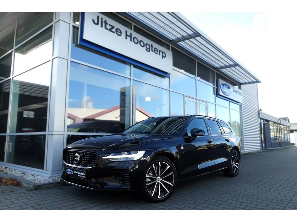 Volvo V60 (2022) — foto 1