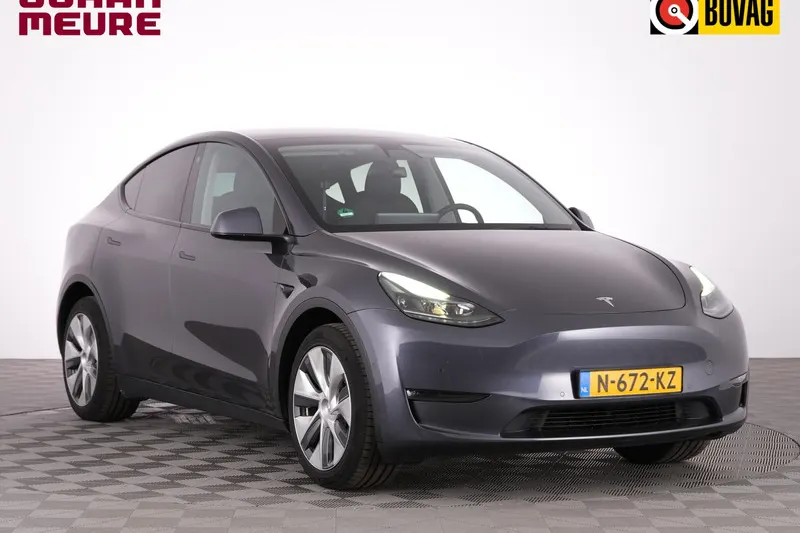 Tesla Model Y (2021)