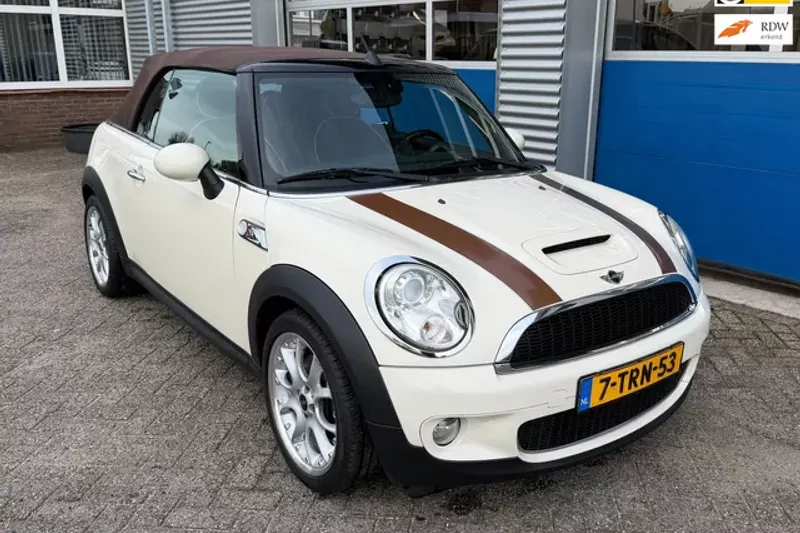 MINI Cabrio (2009)