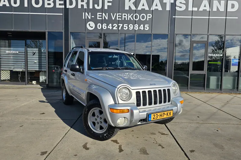 Jeep Cherokee (2001)