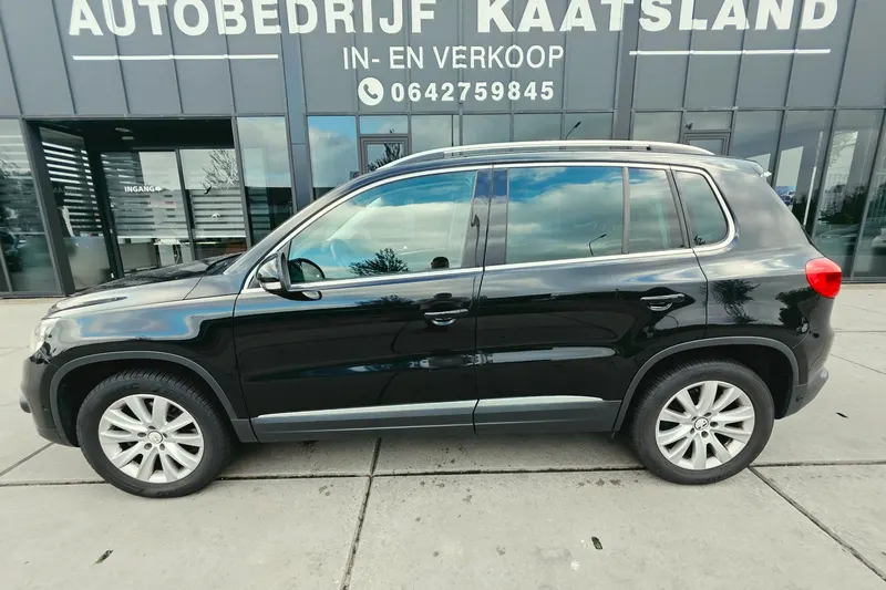 Volkswagen Tiguan (2012)