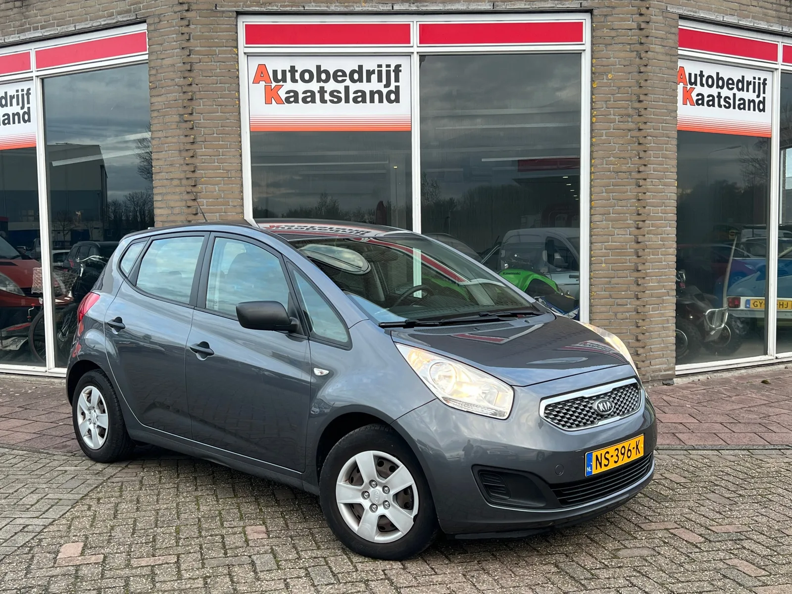 Kia Venga (2011) — foto 1