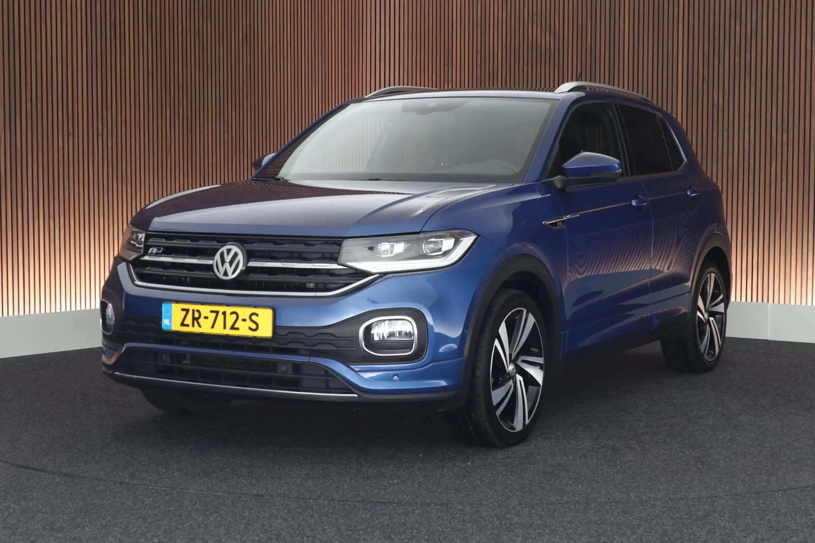 Volkswagen T-Cross (2019) — foto 1