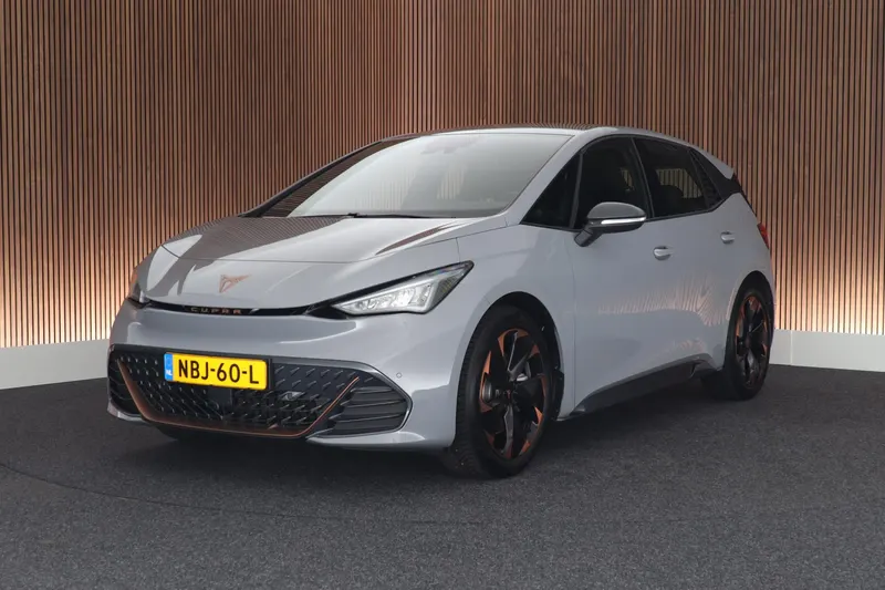CUPRA Born (2024)