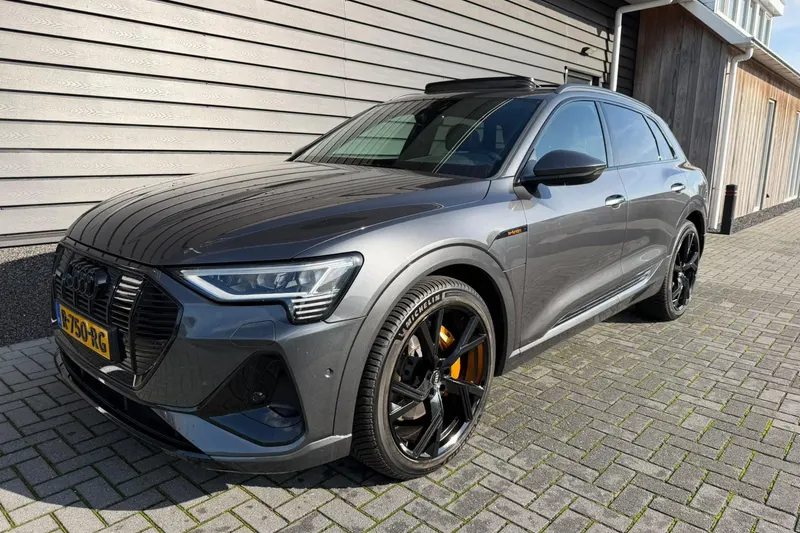 Audi e-tron (2022)