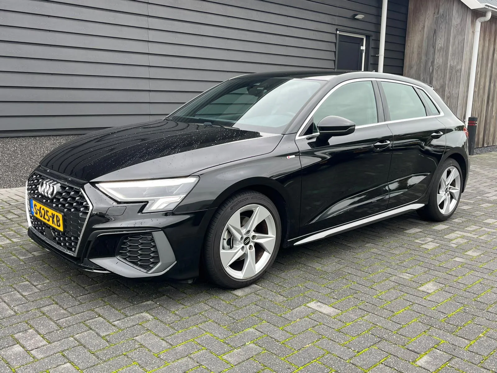 Audi A3 (2023) — foto 1