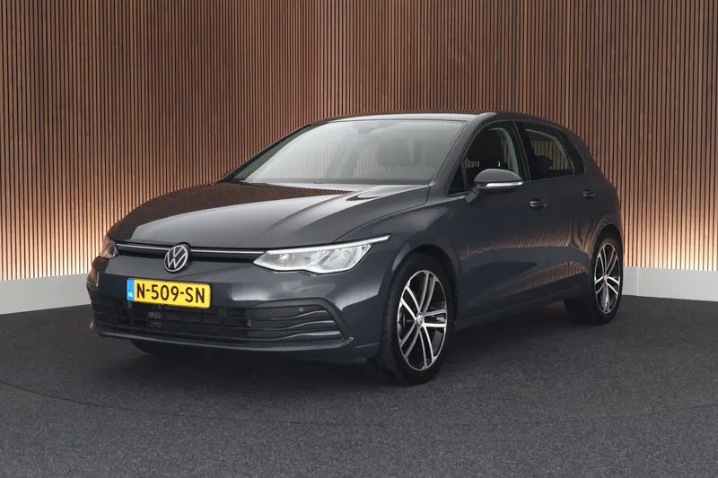Volkswagen Golf (2022)