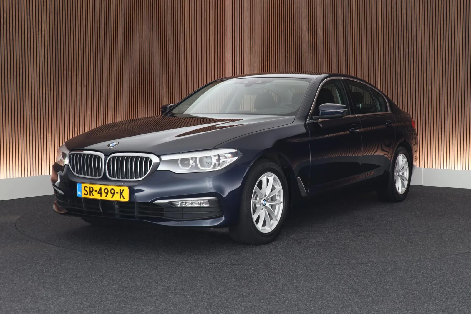 BMW 5-Serie (2018) — foto 1