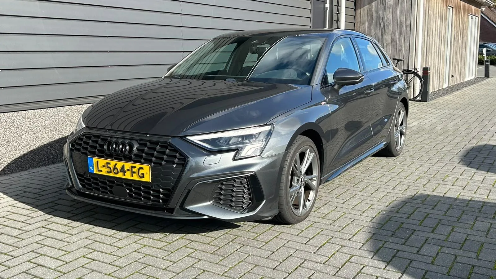 Audi A3 (2021) — foto 1