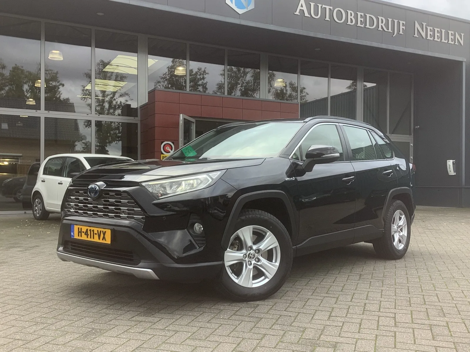 Toyota RAV4 (2020) — foto 1