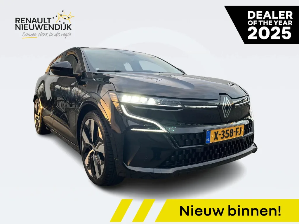 Renault Mégane E-Tech (2023) — foto 1