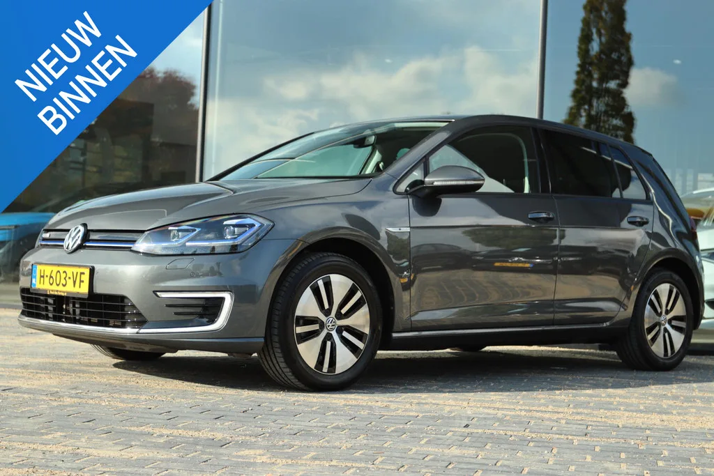Volkswagen e-Golf (2020) — foto 1