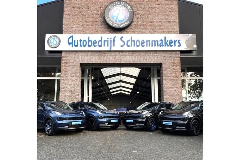 Lynk & Co 01 (2023)