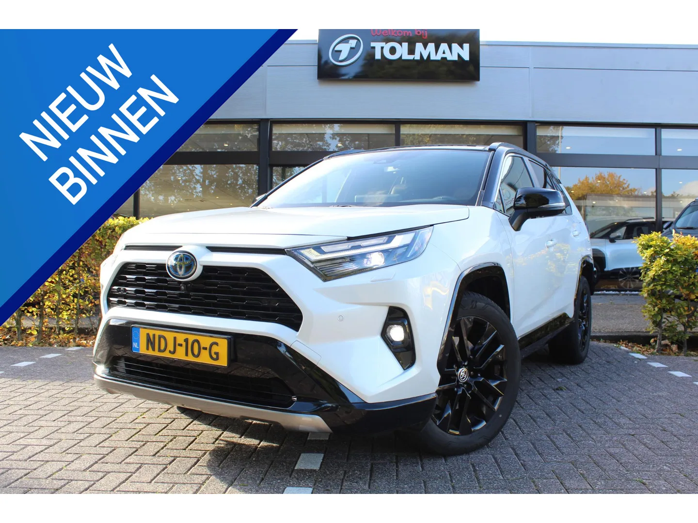 Toyota RAV4 (2023) — foto 1