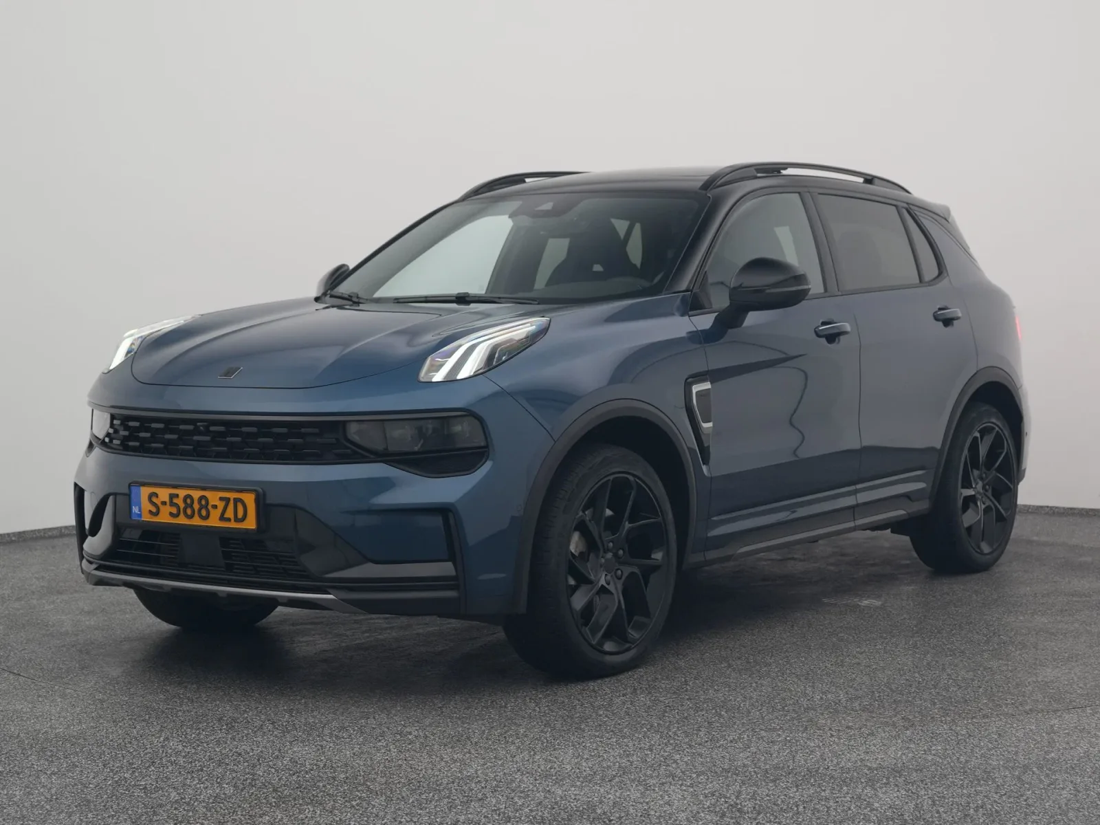 Lynk & Co 01 (2023) — foto 1