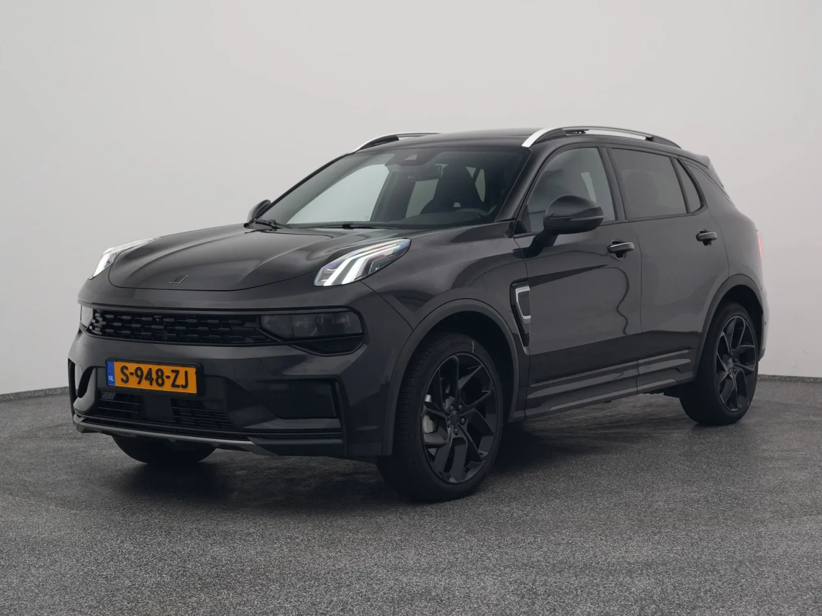 Lynk & Co 01 (2023) — foto 1