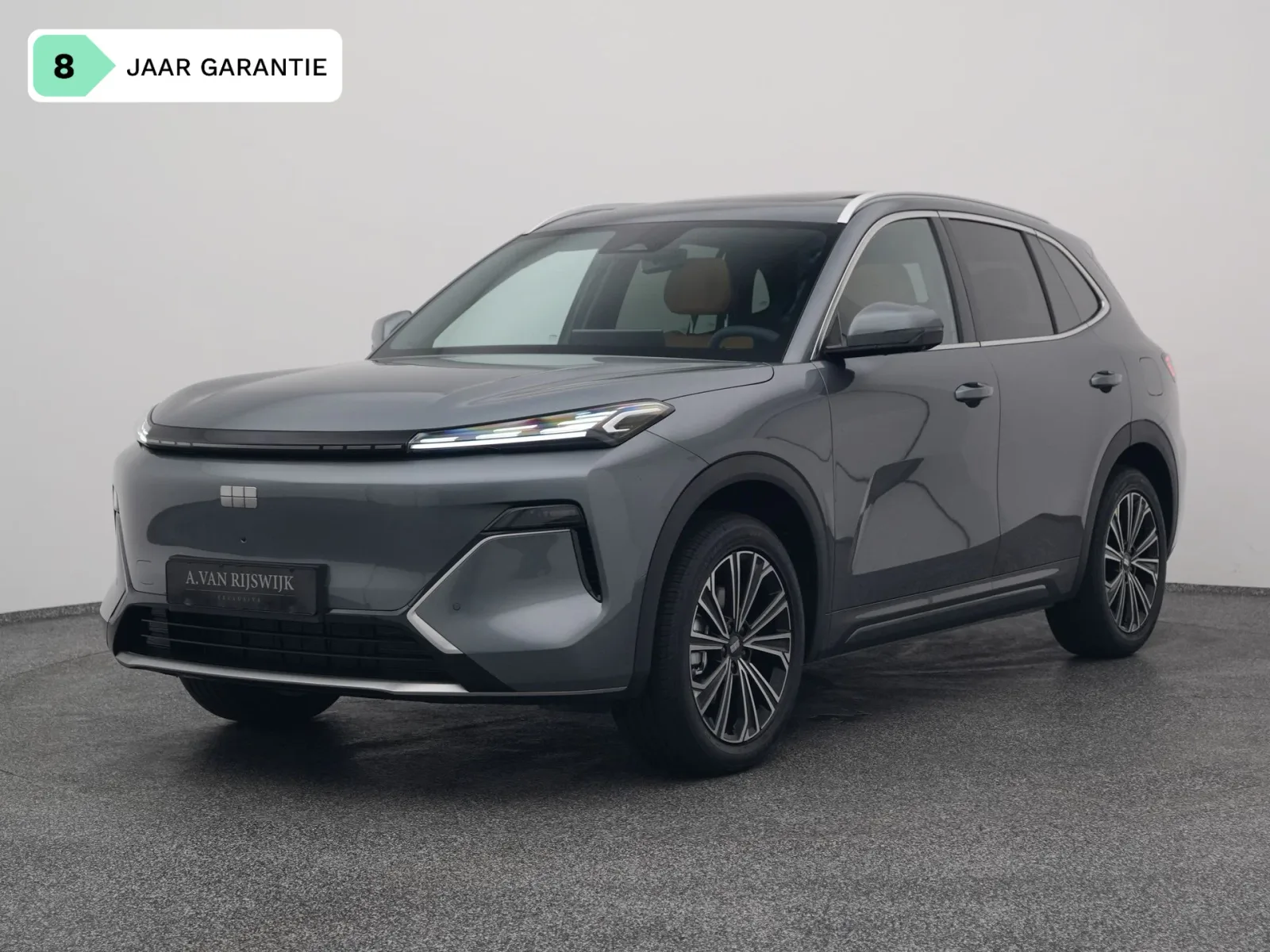 Geely Starray EM-i (2026) — foto 1