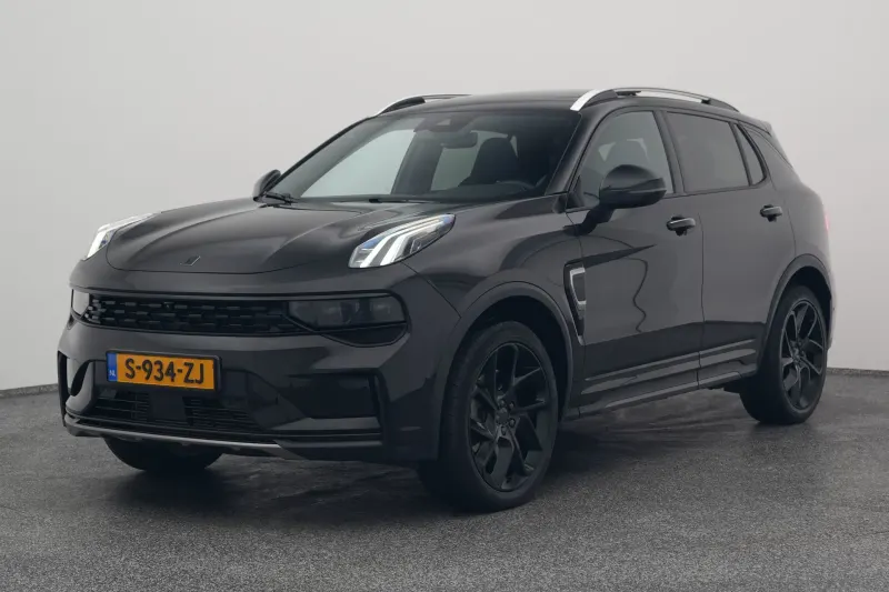 Lynk & Co 01 (2023)