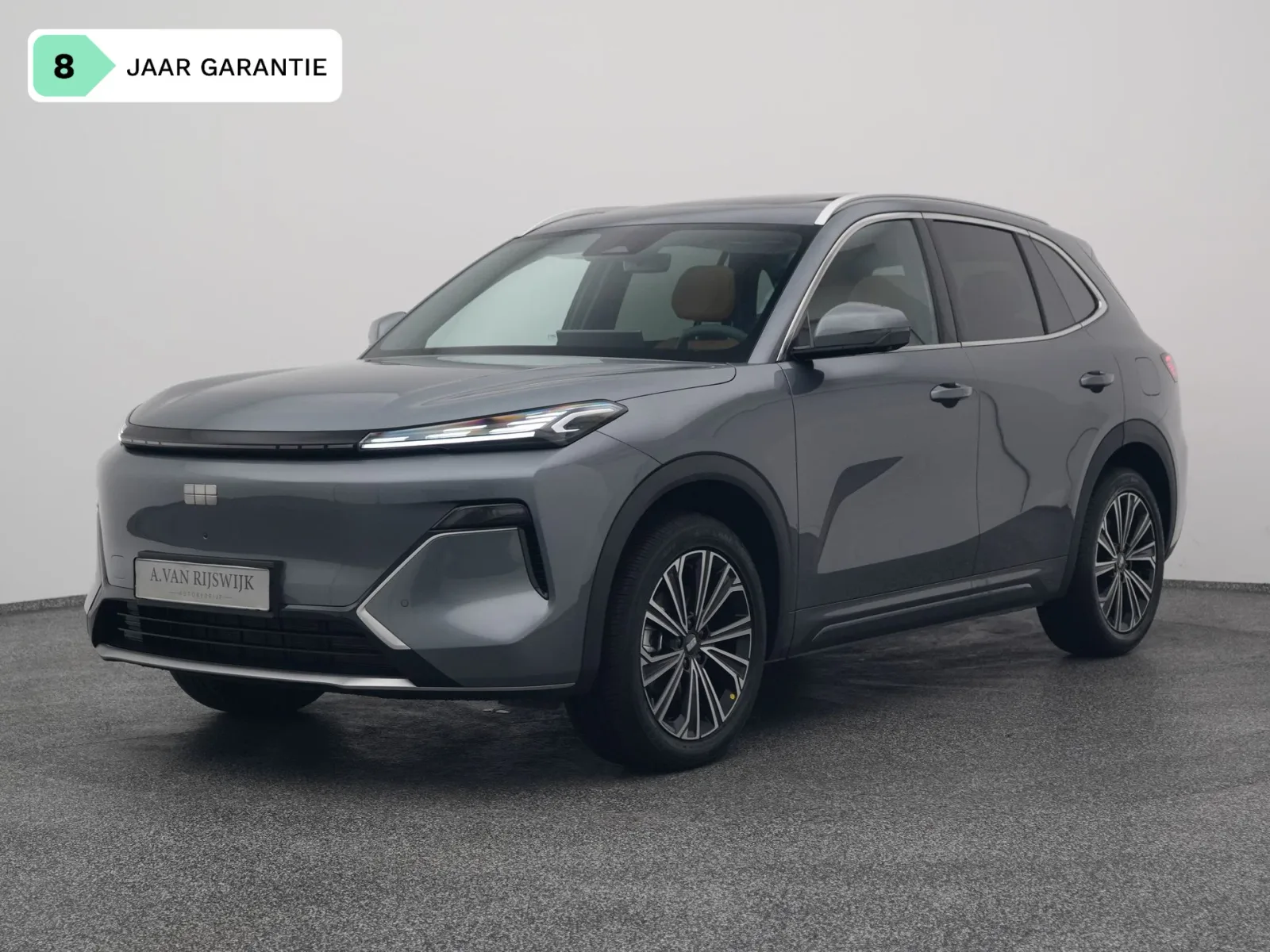 Geely Starray EM-i (2026) — foto 1