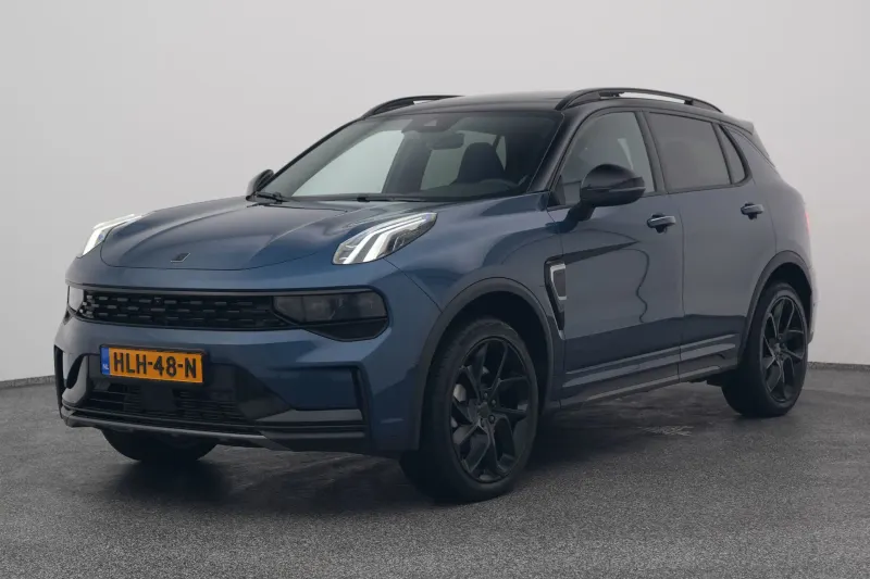 Lynk & Co 01 (2025)