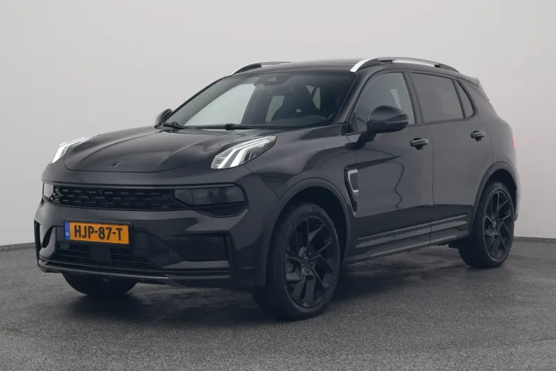 Lynk & Co 01 (2025)