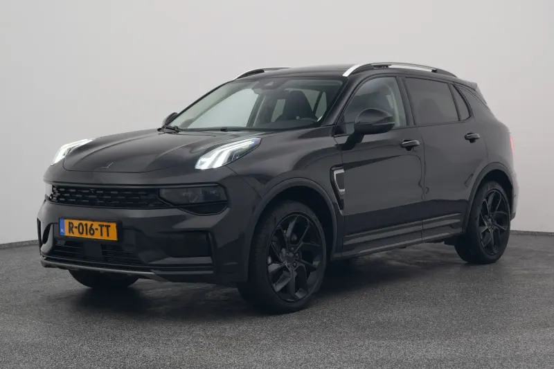 Lynk & Co 01 (2022)