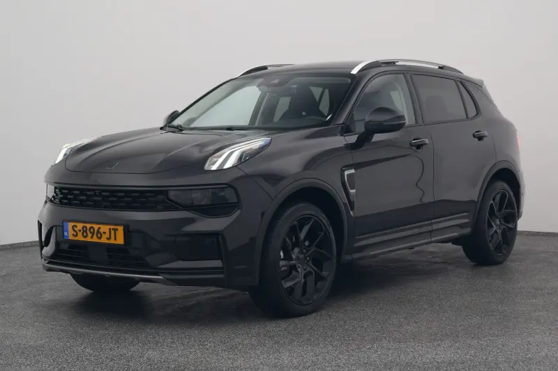 Lynk & Co 01 (2023)