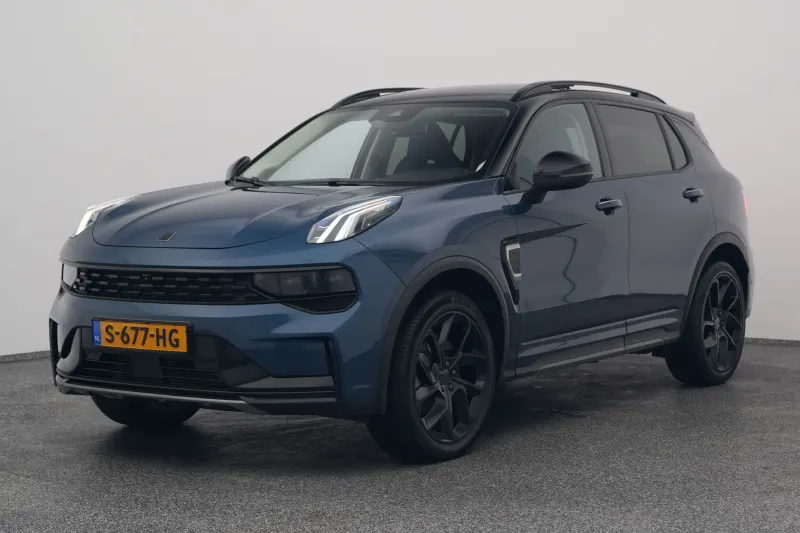 Lynk & Co 01 (2023)