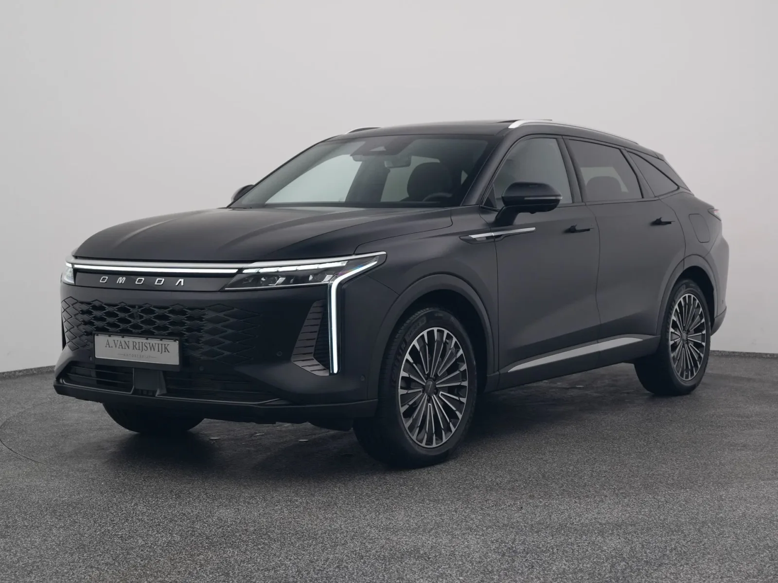 Omoda 9 (2026) — foto 1