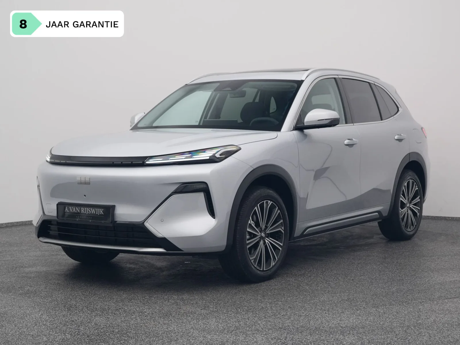 Geely Starray EM-i (2026) — foto 1