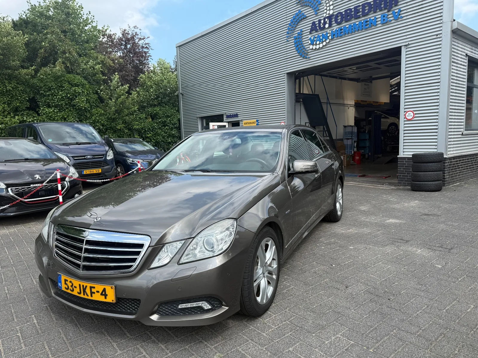 Mercedes-Benz E-Klasse (2009) — foto 1