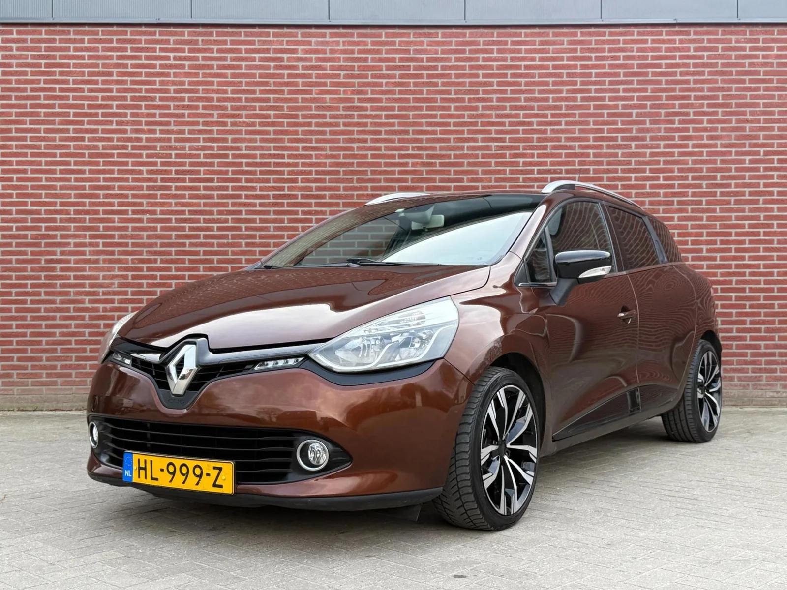 Renault Clio (2015) — foto 1