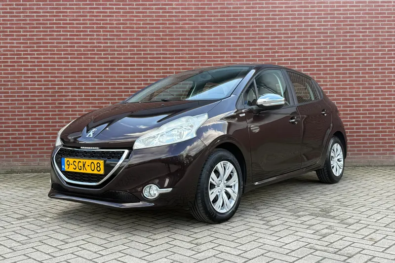Peugeot 208 (2013)