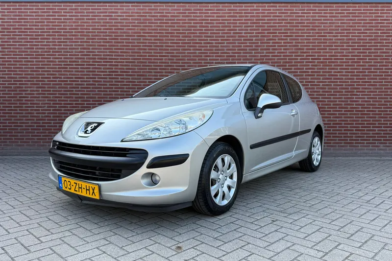 Peugeot 207 (2008)
