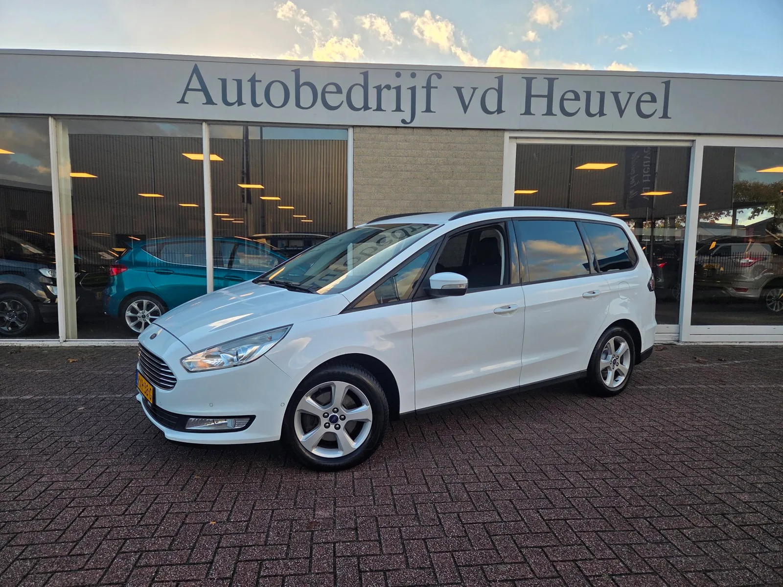 Ford Galaxy (2016) — foto 1