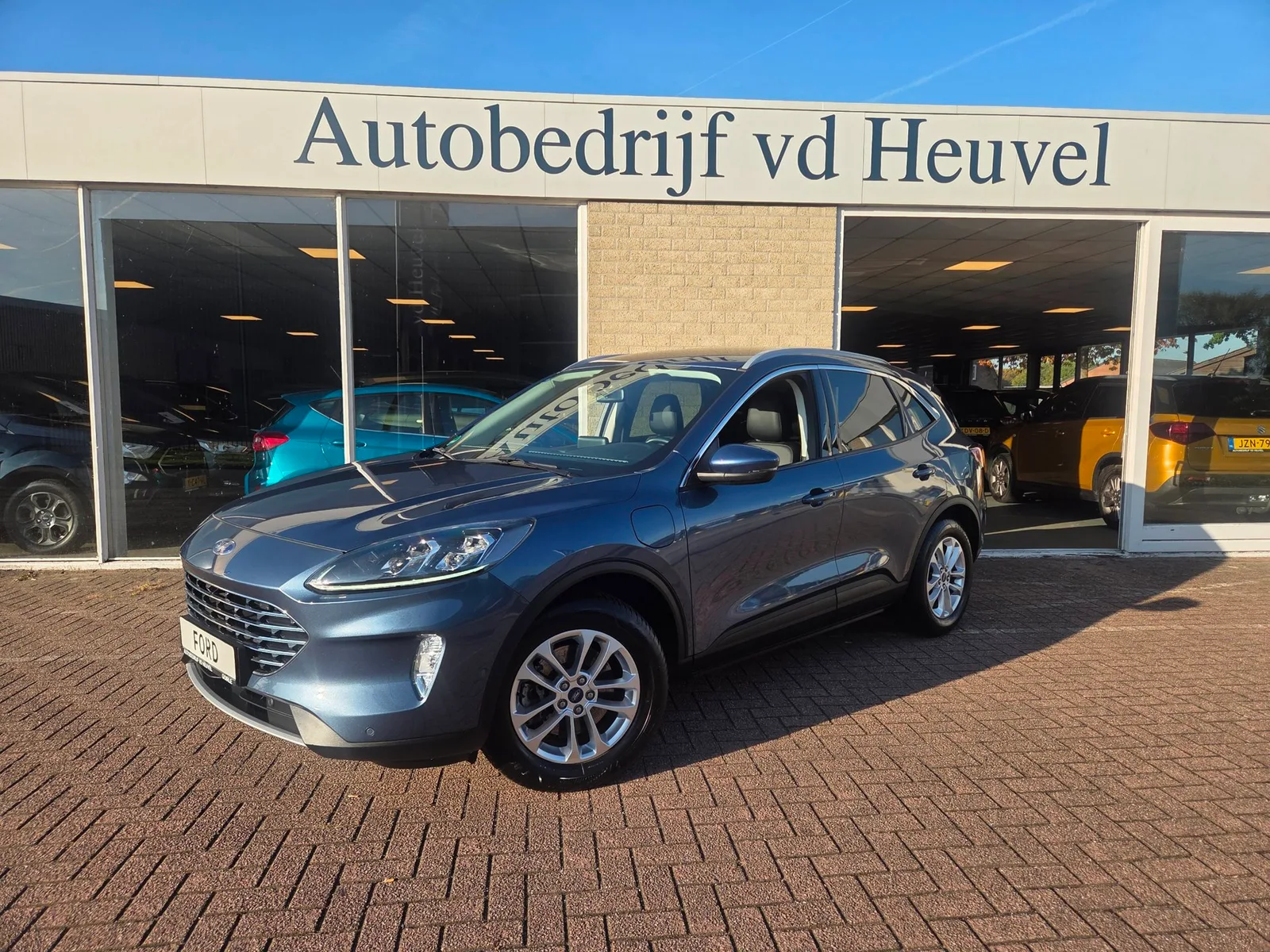 Ford Kuga (2021) — foto 1