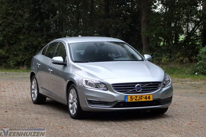 Volvo S60 (2015)