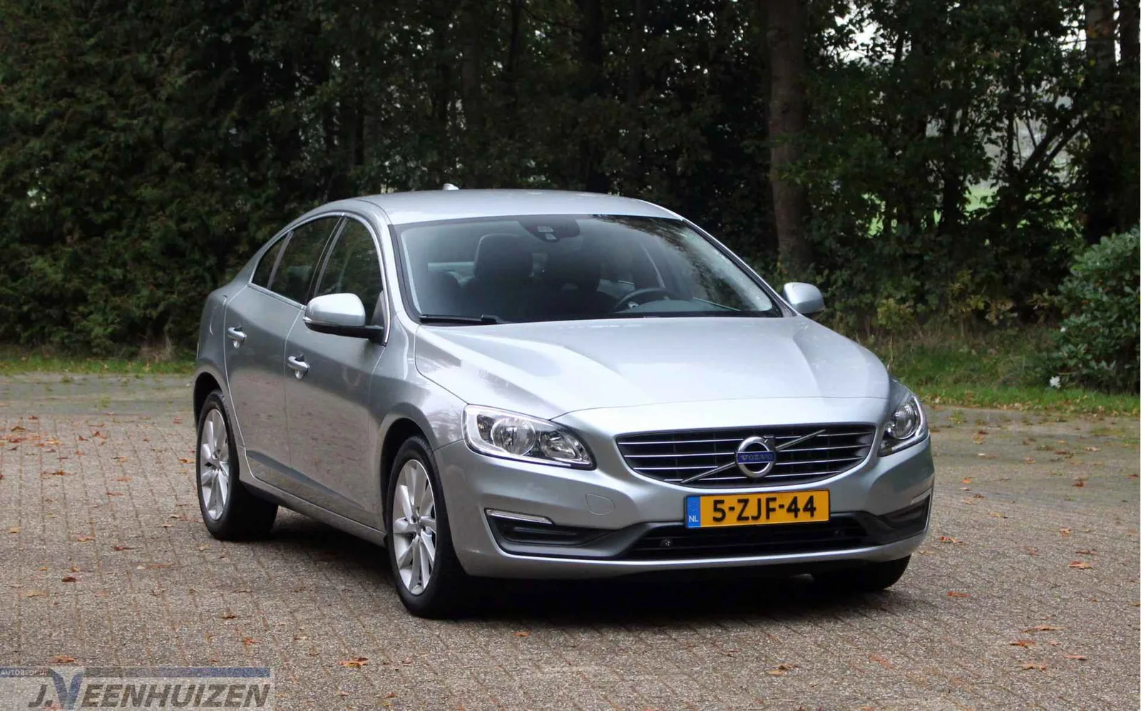 Volvo S60 (2015) — foto 1