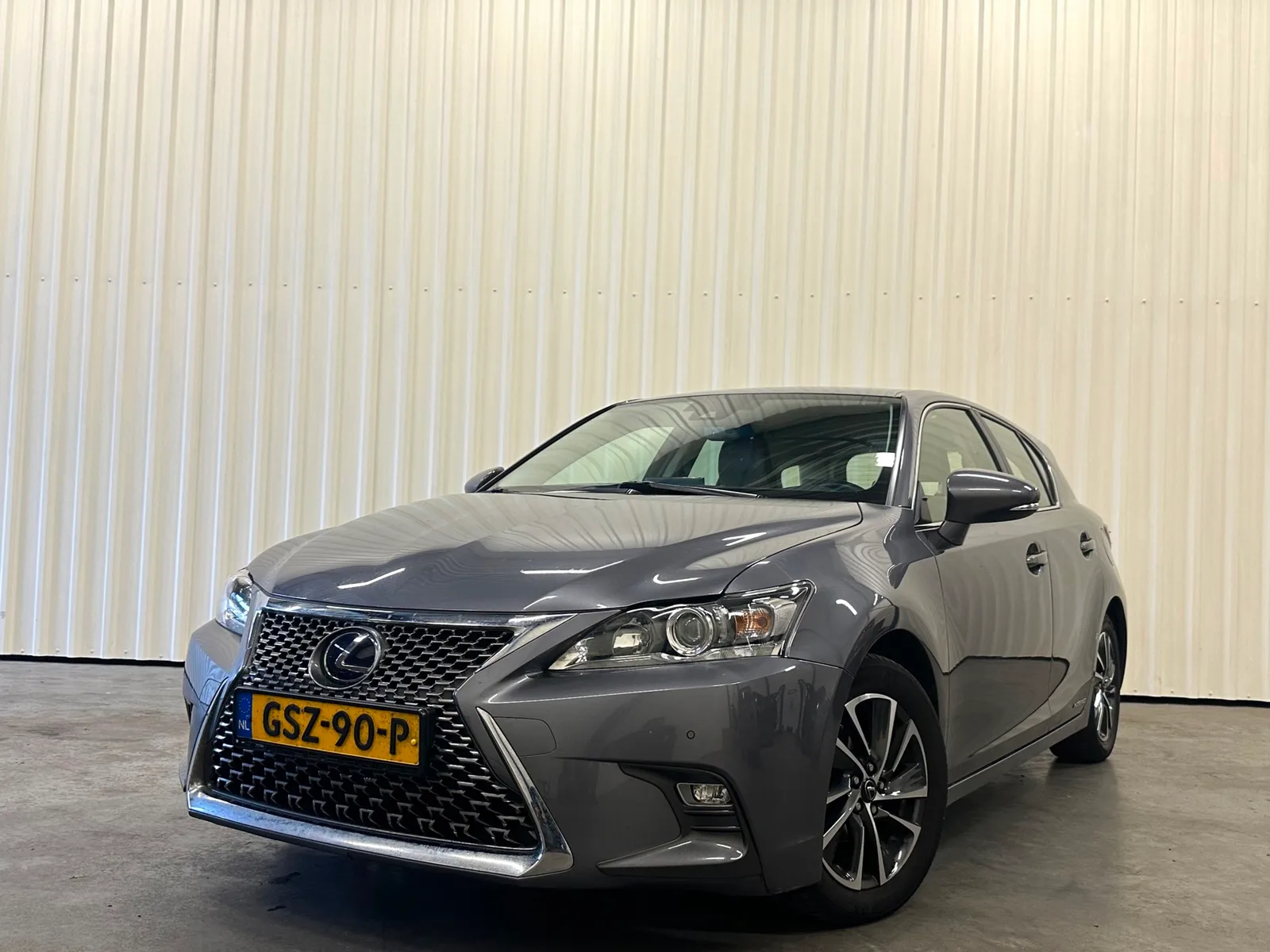 Lexus CT (2018) — foto 1