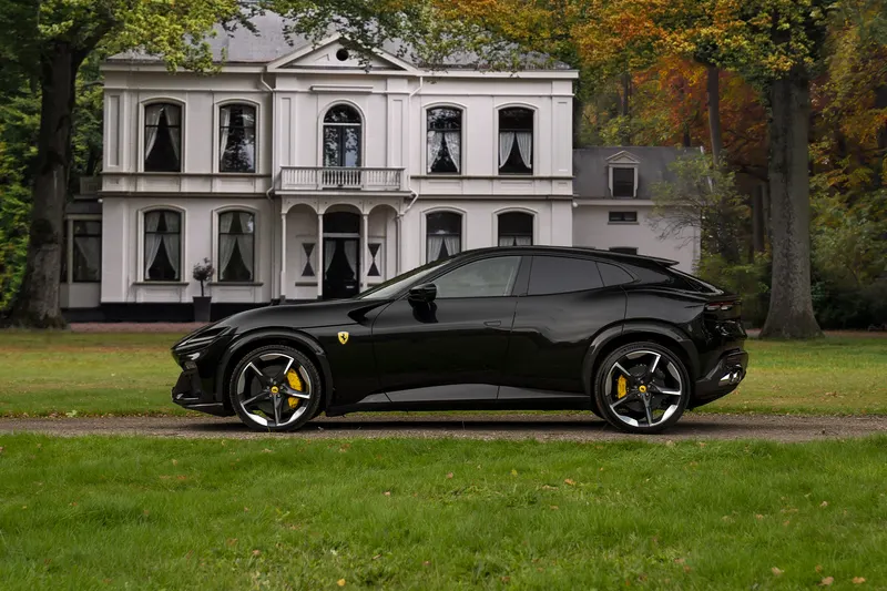 Ferrari Purosangue (2025)
