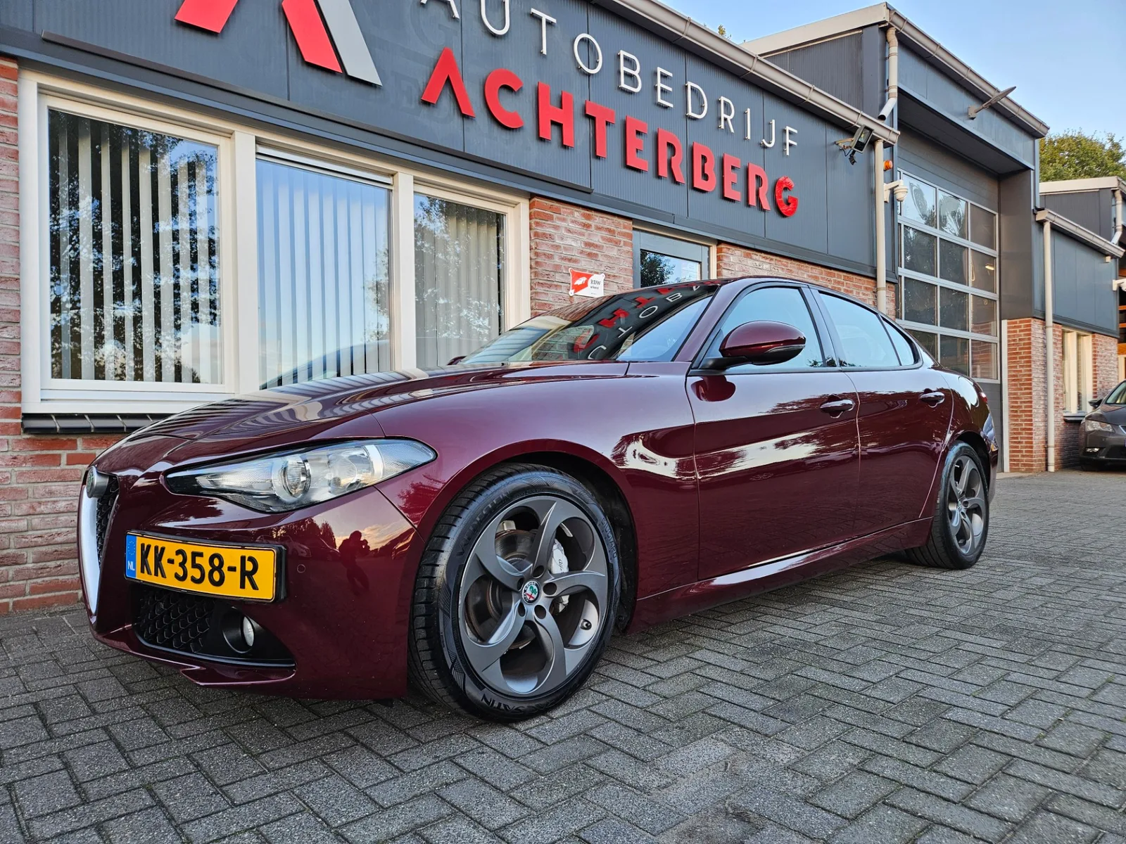 Alfa Romeo Giulia (2016) — foto 1