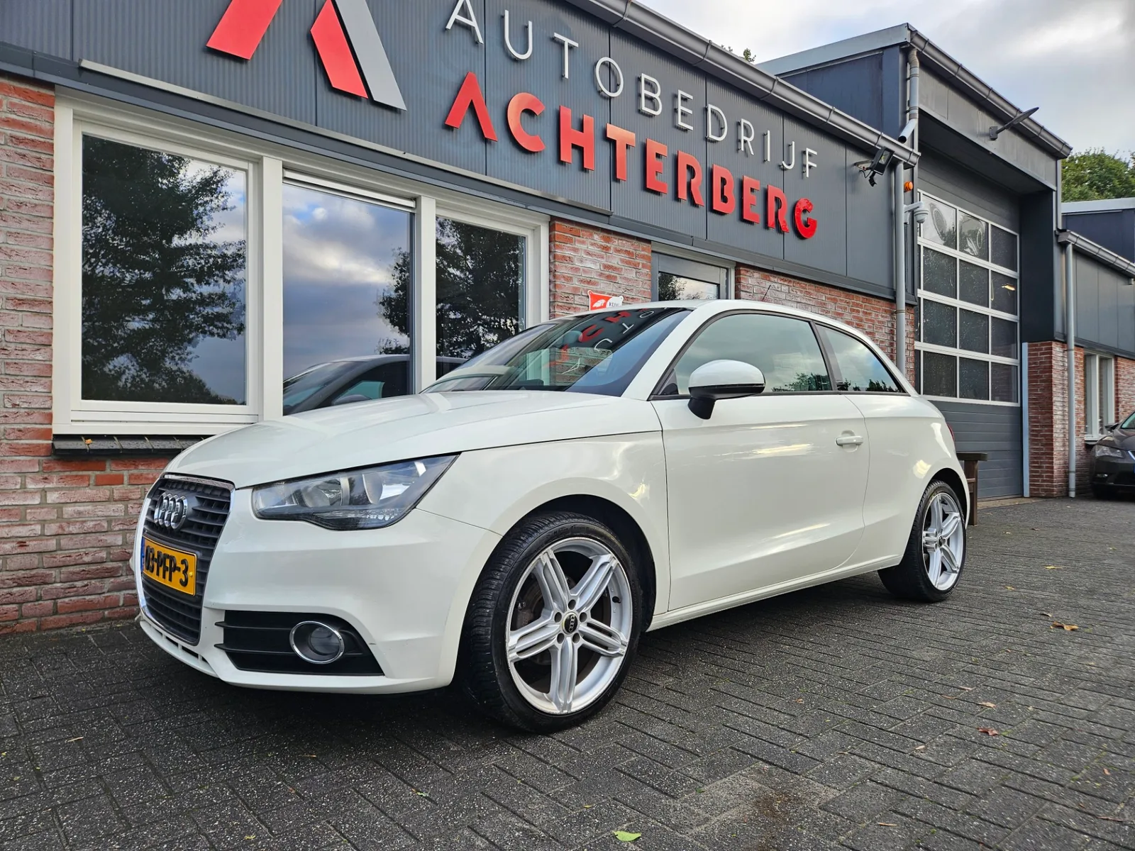 Audi A1 (2011) — foto 1