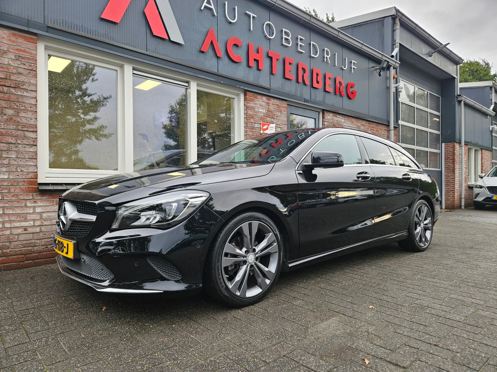 Mercedes-Benz CLA-Klasse (2017) — foto 1