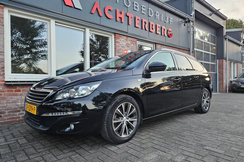 Peugeot 308 (2015)