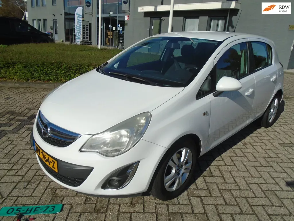 Opel Corsa (2012) — foto 1