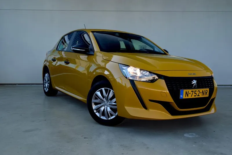 Peugeot 208 (2021)
