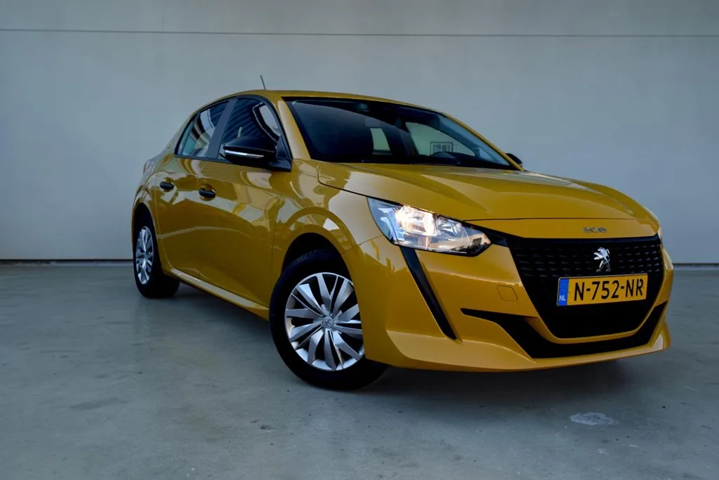 Peugeot 208 (2021) — foto 1