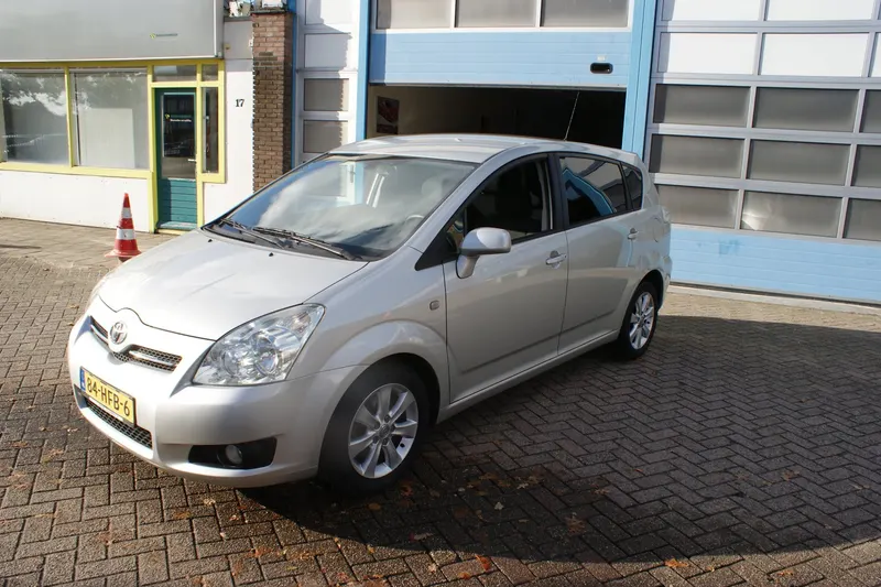 Toyota Verso (2008)