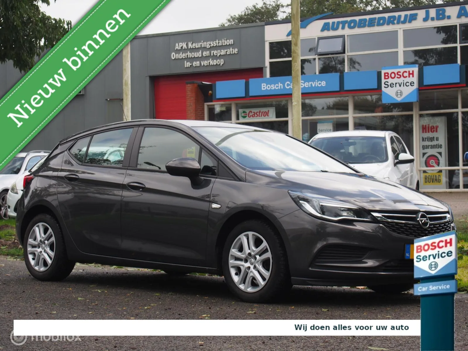 Opel Astra (2015) — foto 1